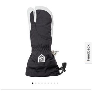 Hearts Heli Three-Fingered (lobster claw) mitten